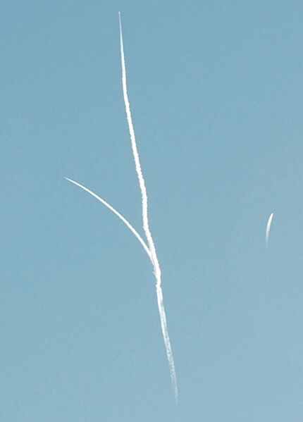 File:Launch of the Rockets on SpaceShipOne photo Don Ramey Logan.jpg