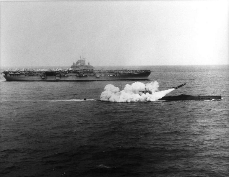 File:USS Halibut (SSGN-587) firing a Regulus missile next to USS Lexington (CV-16), 25 March 1960.jpg