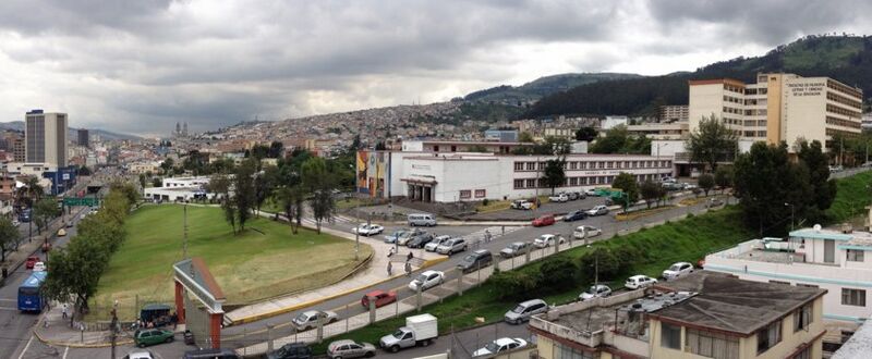 File:Universidad Central del Ecuador - Entrada norte (8471769970).jpg