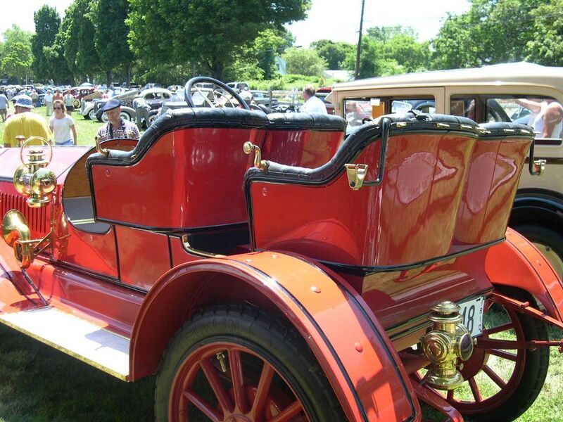 File:1910 Buick Tonneau rear.jpg