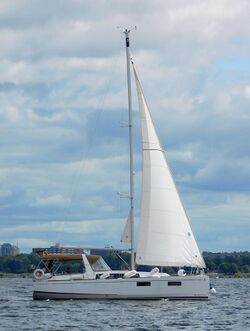 Beneteau Oceanis 35.1 sailboat 5489.jpg