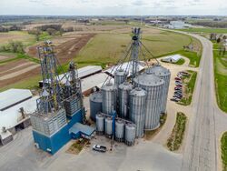 Grain bins in Cashton, Wisconsin.jpg