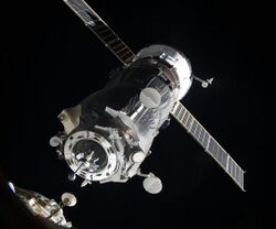 Progress M-05M docking.jpg