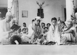 The marriage ceremony of Feroze Gandhi and Indira Gandhi, March 26, 1942 at Anand Bhawan, Allahabad.jpg