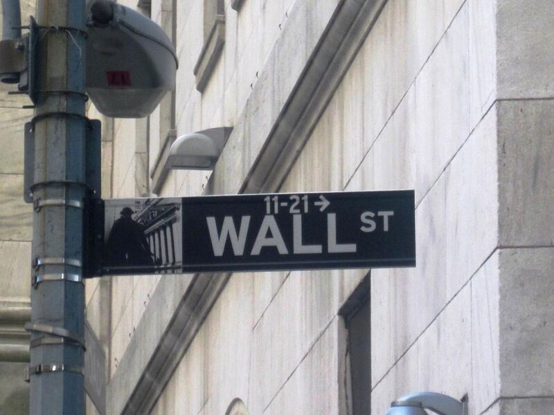 File:Wall Street Sign NYC.jpg