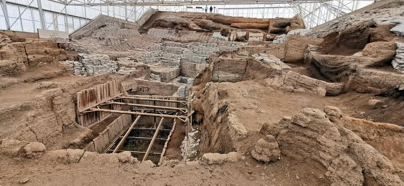 File:Çatalhöyük, 7400 BC, Konya, Turkey - UNESCO World Heritage Site, 10.jpg