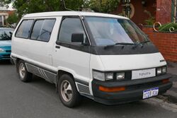 1988 Toyota Tarago (YR22RG) RV van (2015-07-15) 01.jpg