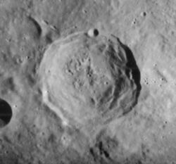 Delambre crater 4090 h1.jpg