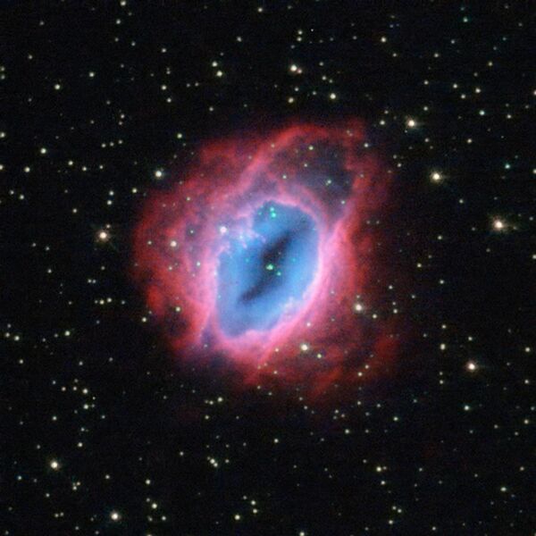 File:Hubble Observes Glowing, Fiery Shells of Gas.jpg