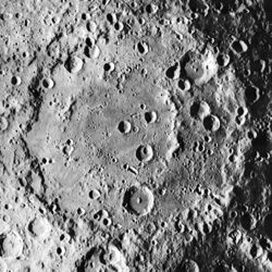 Korolev crater 1038 med.jpg