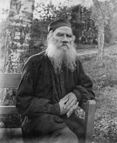 File:Leo Tolstoy 1897, black and white, 37767u.jpg