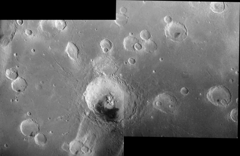 File:Radau crater 829A39 829A40.jpg