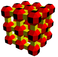 Skew polyhedron 34444.png