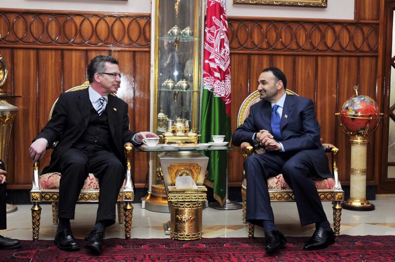 File:Thomas de Maizière with Afghan Governor Atta.jpg