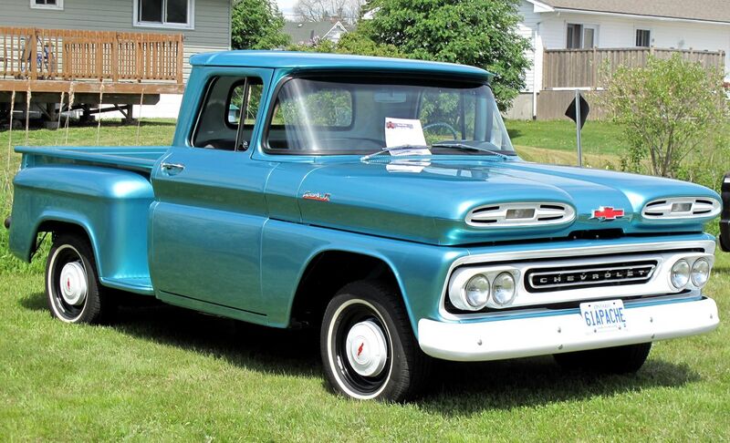 File:1961 Chevrolet Apache 10 in Tartan Turquoise, Front Right, 06-11-2022.jpg