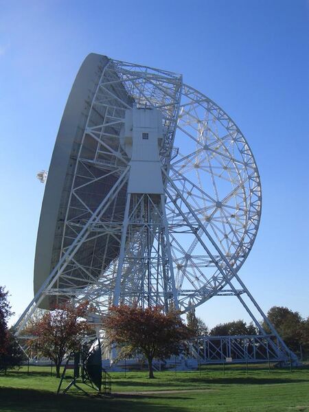File:Lovell Telescope 1.jpg