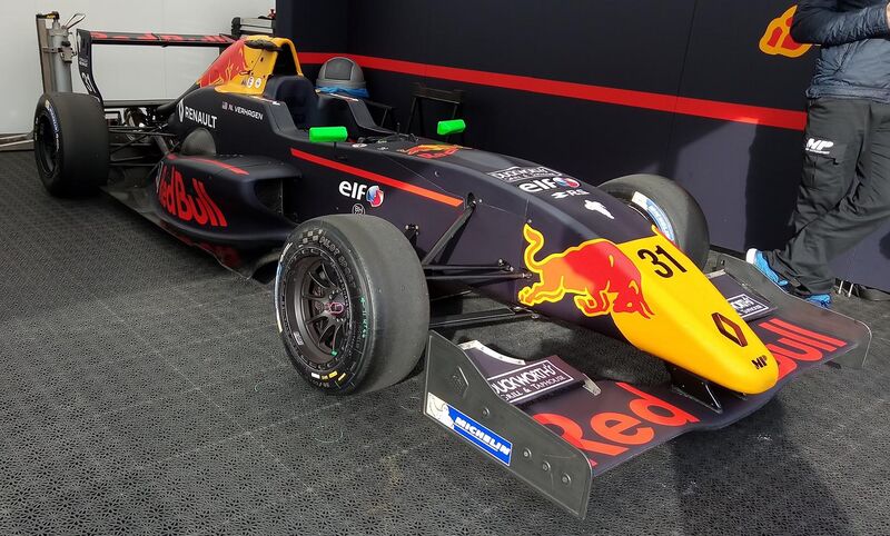 File:Neil Verhagen Formula Renault.jpg