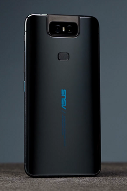 The glass back of a ZenFone 6 in Midnight Black