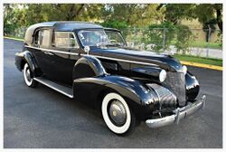 1939 Cadillac Series 75 Town car Limousine (13327289595).jpg