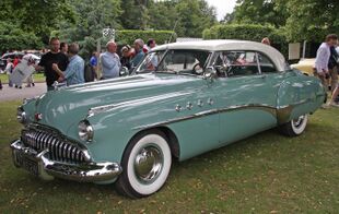 1949 Buick Roadmaster Riviera Coupé - Flickr - exfordy.jpg