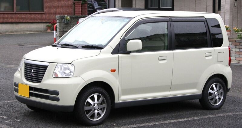 File:2004-2005 Mitsubishi eK Classy.jpg