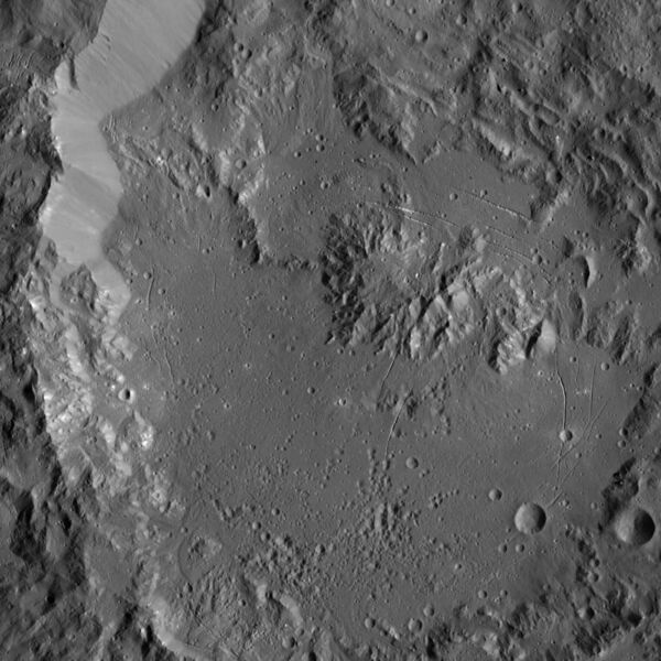 File:PIA20393-Ceres-DwarfPlanet-Dawn-4thMapOrbit-LAMO-image39-20160124.jpg