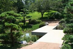 Chicago Botanic Garden - Zig Zag Bridge.jpg