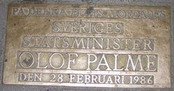 Olof Palme Gedenktafel.jpg