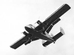 Twin Pioneer Prototype at Farnborough 1954.jpg
