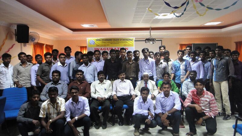 File:Dr. Rajadurai Inaugurated SAE India Collegiate Club at Annai Vailankanni college of Engineering, 2012.jpg
