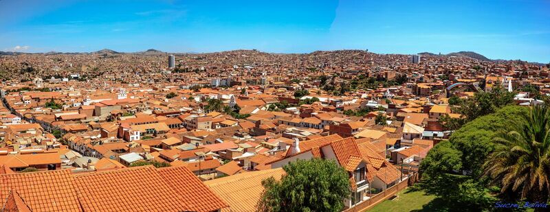 File:Panorama, Sucre, Bolivia.jpg