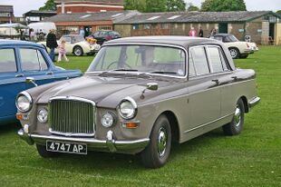 Vanden-Plas Princess 4-litre R front.jpg