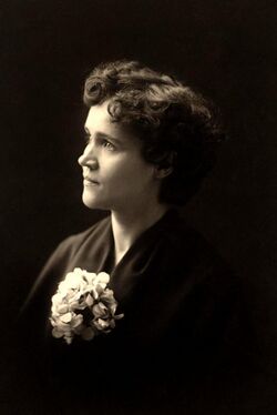 Voltairine de Cleyre (Age 35).jpg