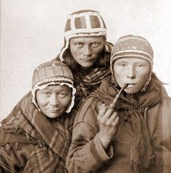 Three Sámi Lapp women, c1890s.jpg