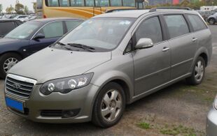 Chery Eastar Cross 01 China 2012-04-15.JPG