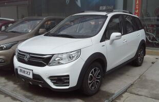 Dongfeng Fengxing Jingyi X3 facelift China 2016-04-07.jpg