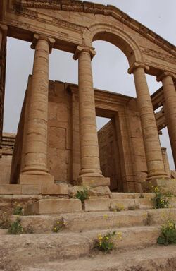 Hatra-Ruins-2006-5.jpg