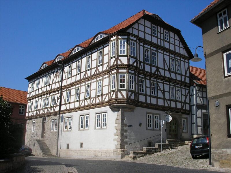 File:Ohrfeigenhaus Treffurt.JPG