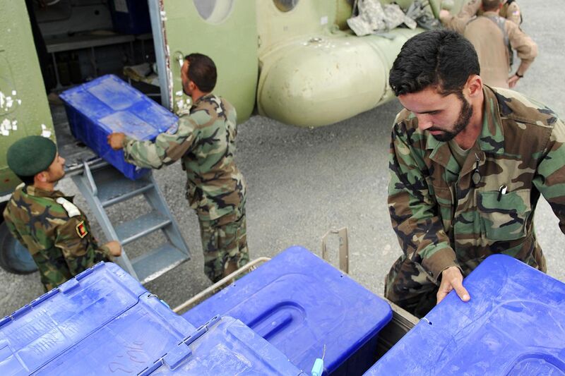 File:Afghan soldiers unloading election ballots.jpg