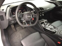 Audi R8 V10 plus Innenraum.JPG