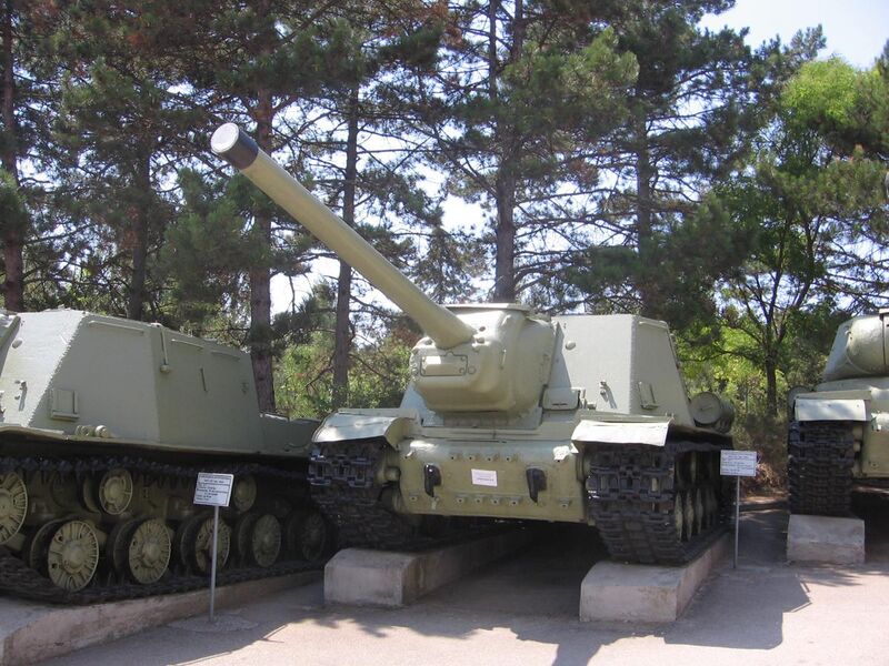File:ISU-122 model 1944 at the Museum on Sapun Mountain Sevastopol 2.jpg