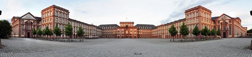 The University of Mannheim's main campus – the Palace in a 180-degree panoramic view