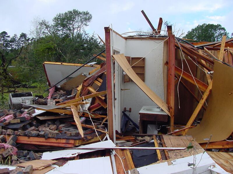 File:Tornado damage interior room.jpg