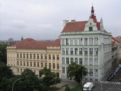 Budova VŠFS - Estonská.jpg
