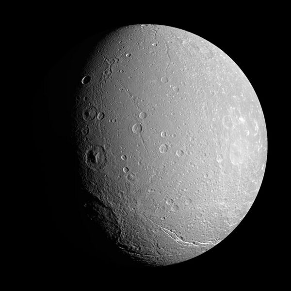 File:Dione3 cassini big.jpg