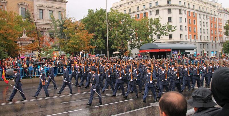 File:Fiesta nacional, parada militar en Madrid, 2016 (03).jpg