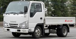 Nippon Rent-A-Car Isuzu Elf NJR85A.jpg