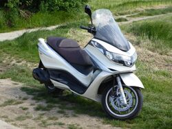 Piaggio X10.jpg