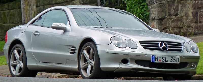 File:2004 Mercedes-Benz SL 350 (R 230) roadster (2010-12-04) 01.jpg