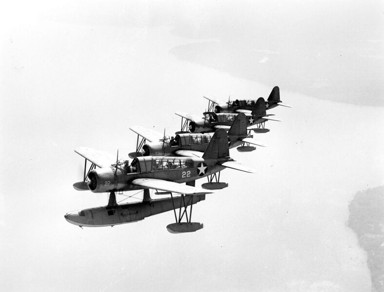 File:Os2u planes in echelon formation 1943.jpg